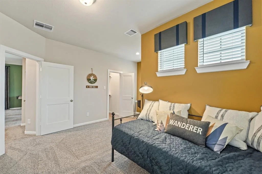 Photo of 4739 Vaughan Way