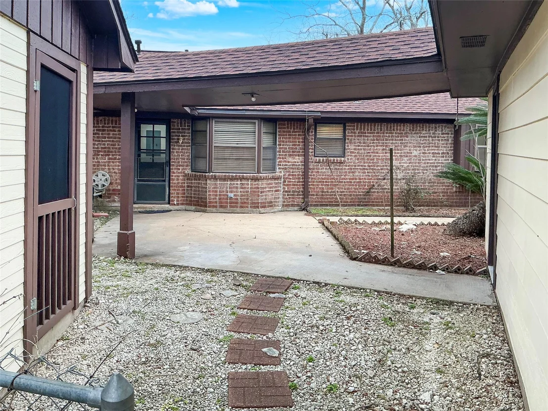 Photo of 203 Old Angleton Road