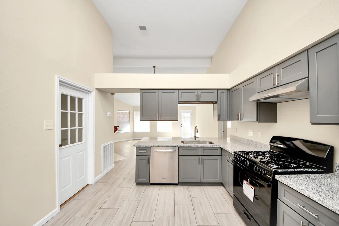 Photo of 6011 Shady Manor Drive