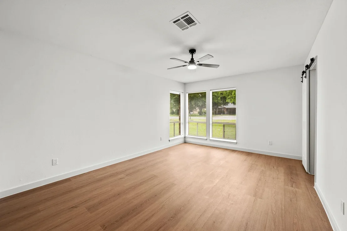 Photo of 227 E North Hill Drive