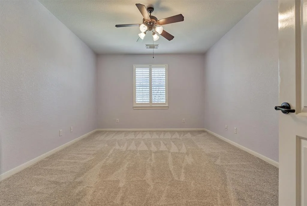 Photo of 18 N Fair Manor Circle