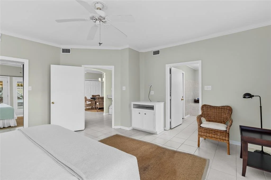 Photo of 4733 W Bayshore Drive