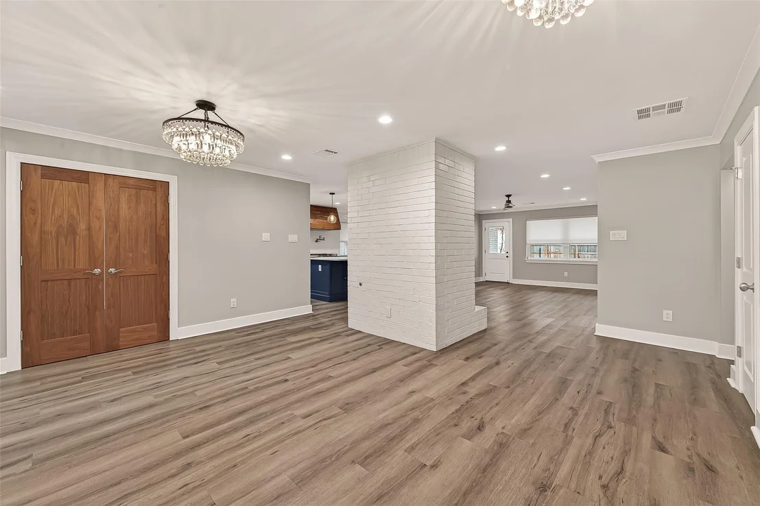Photo of 10606 Riverview Drive