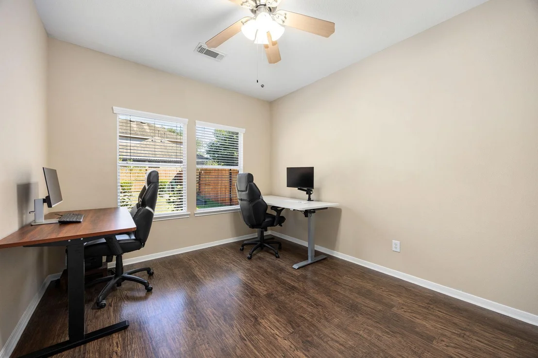 Photo of 6315 Linfield Bluff Lane