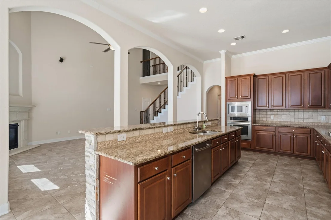 Photo of 25802 Northcrest Drive