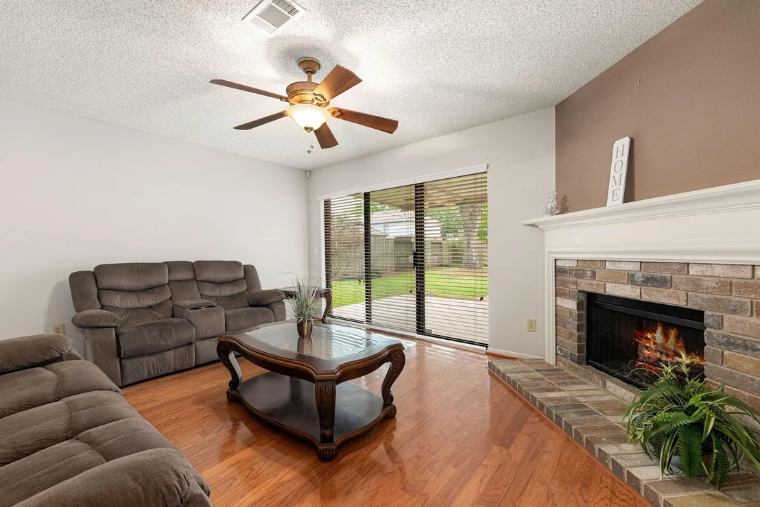 Photo of 23010 Lanham Drive
