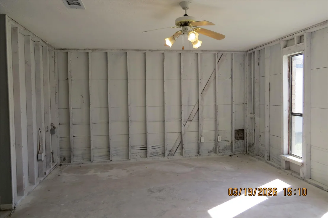 Photo of 6527 Gladewell Drive