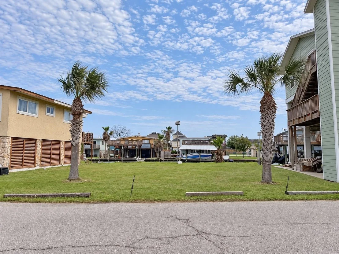 Photo of 65 Lakeside Drive