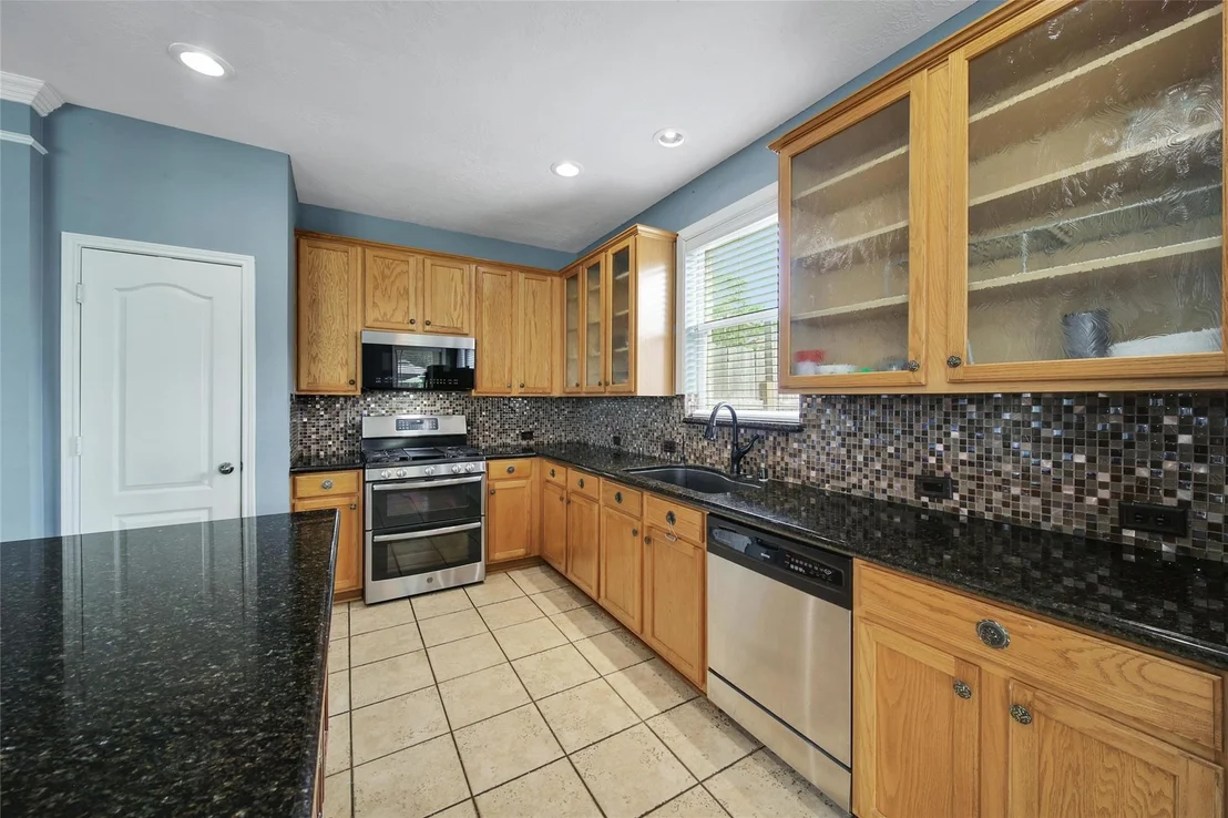 Photo of 18827 Squirrel Oaks Drive