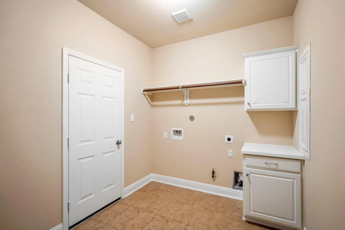 Photo of 18010 Sheldon Pines