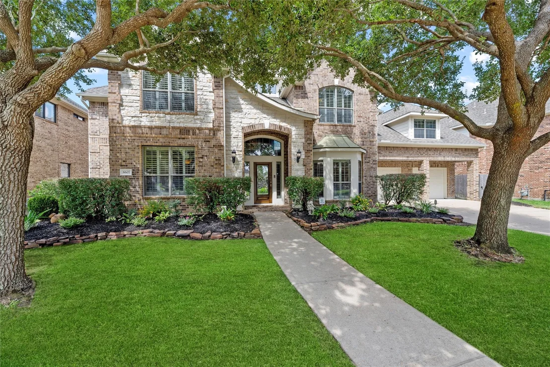 Photo of 8607 Crossriver Lane