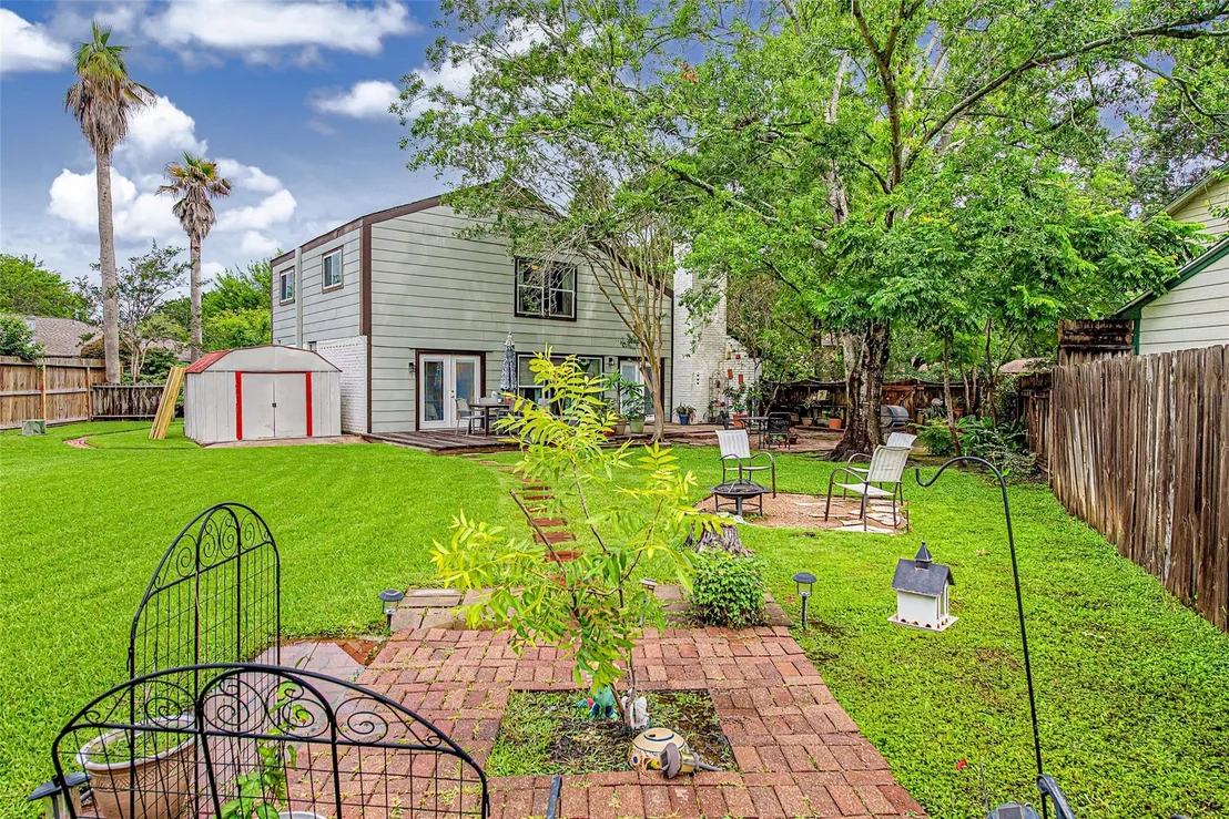 Photo of 402 Redway Lane