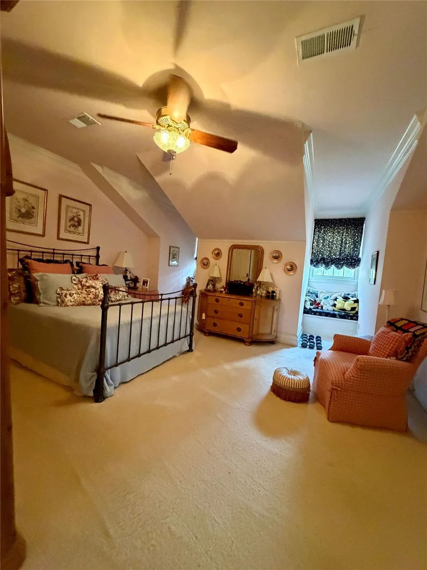 Photo of 1 Pine Briar Circle