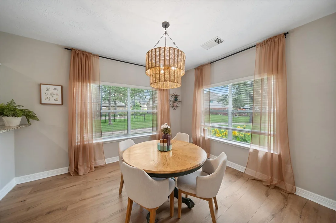 Photo of 18222 Walden Forest Drive