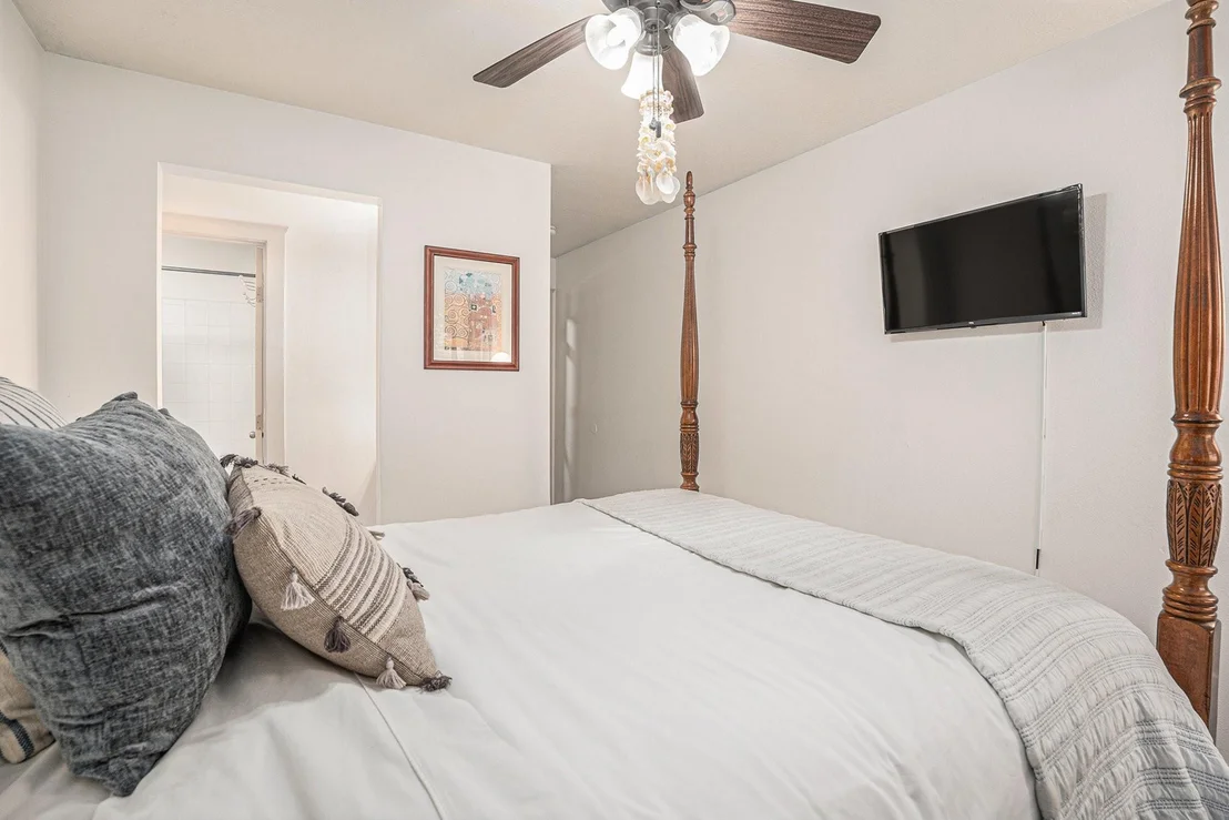 Photo of 2884 Shallow Brook Lane