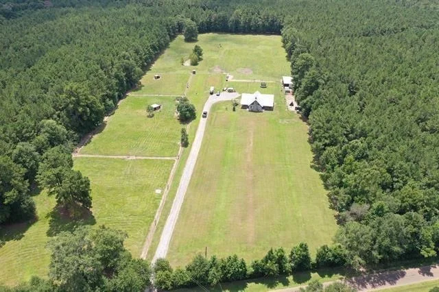Photo of 7096 Jim Burns Road