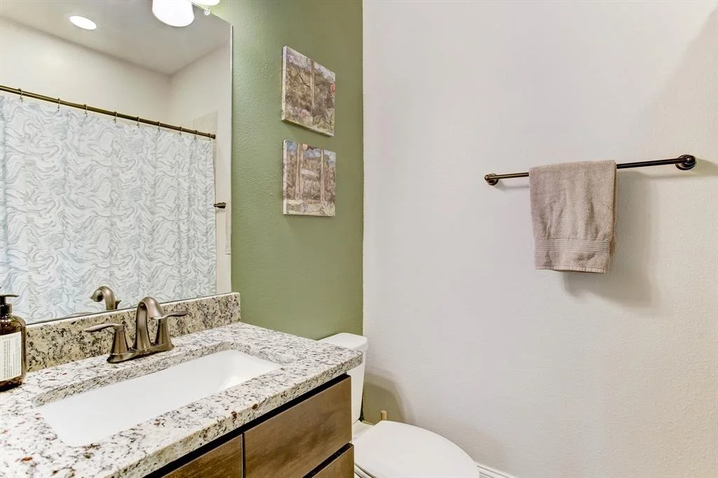 Photo of 710 N Shepherd Drive