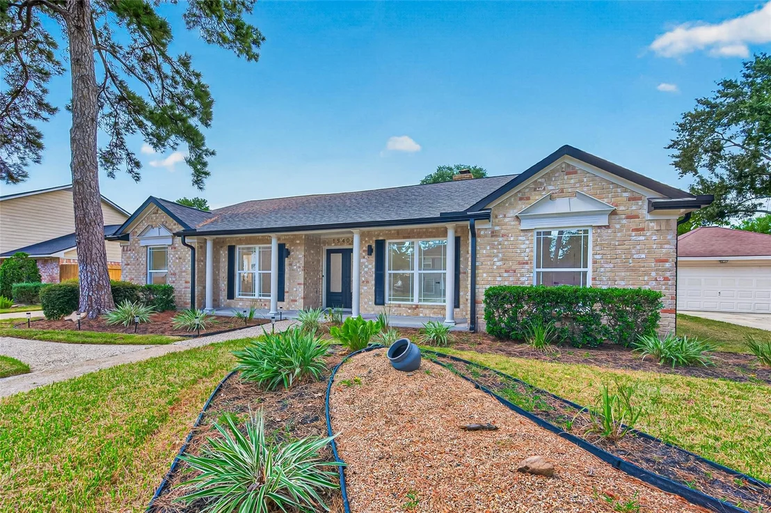 Photo of 15402 Ripplestream Street