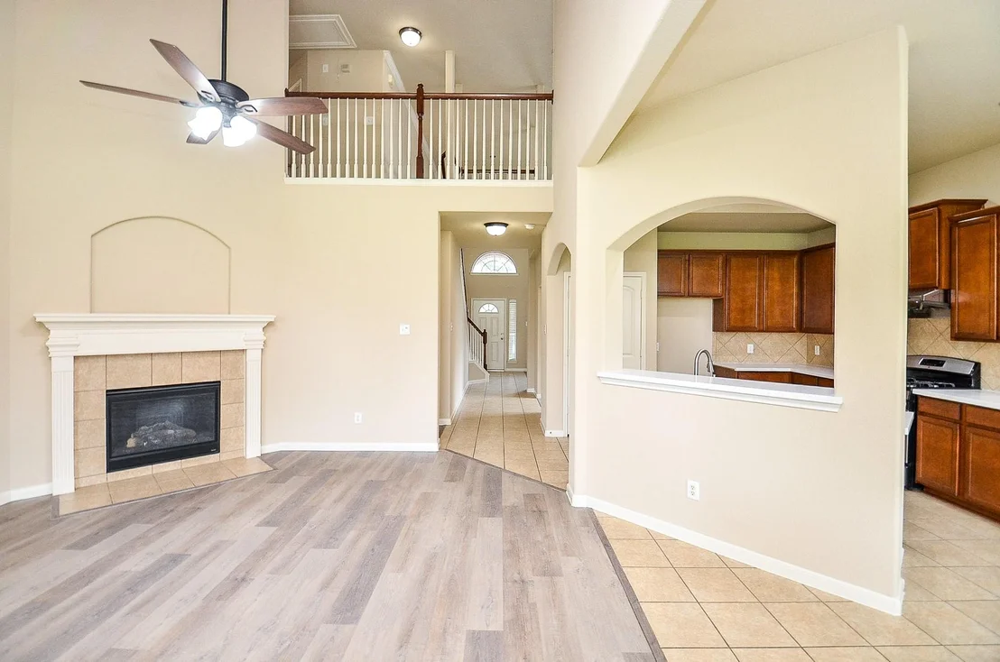 Photo of 2927 Empire Oaks Lane