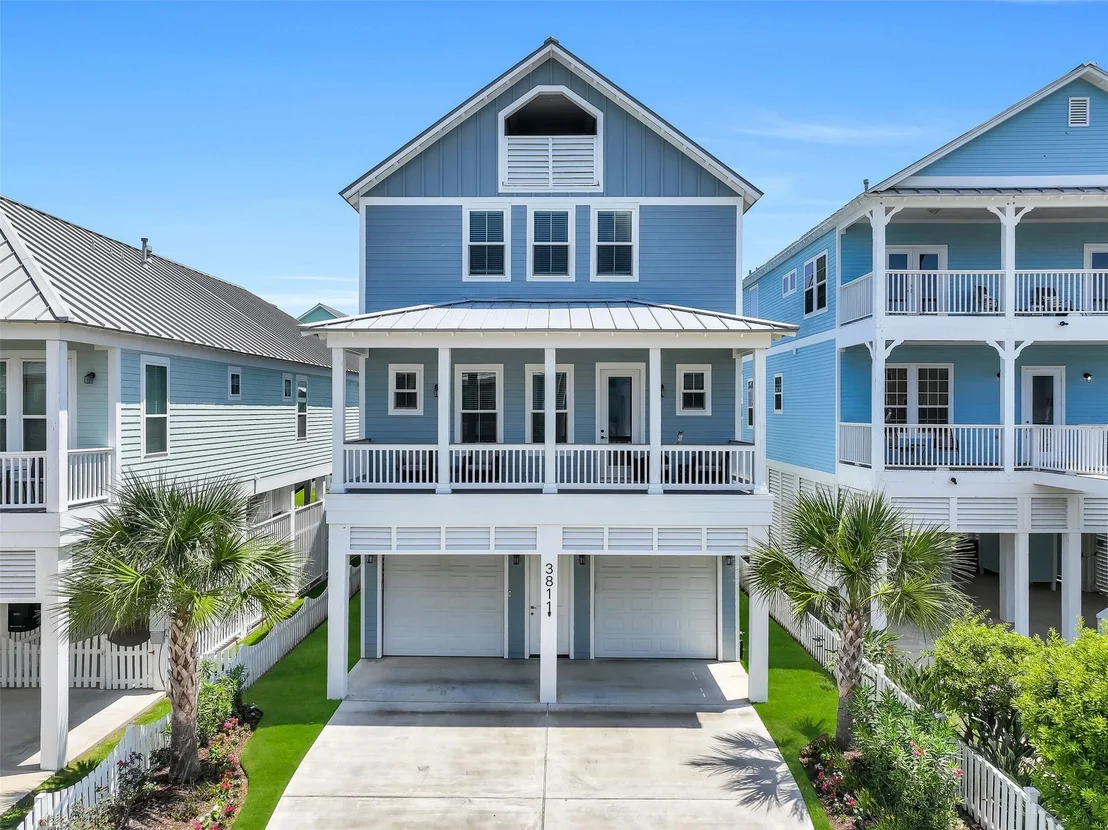 Photo of 3811 Conch