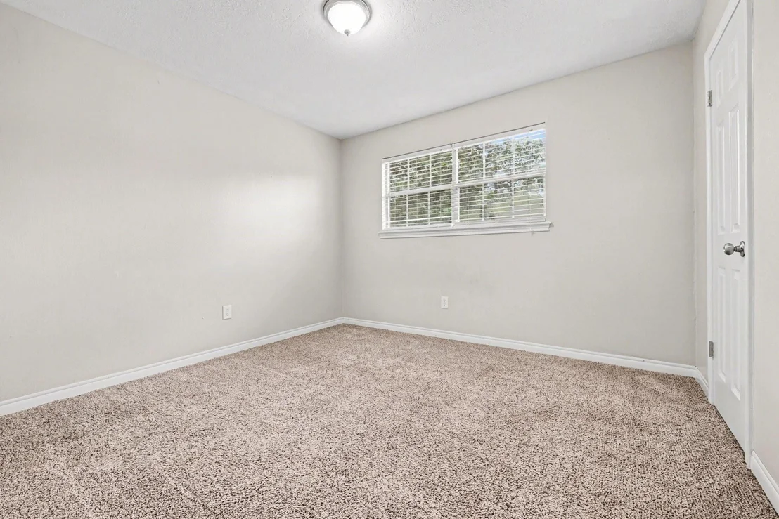 Photo of 107 Carriage Lane
