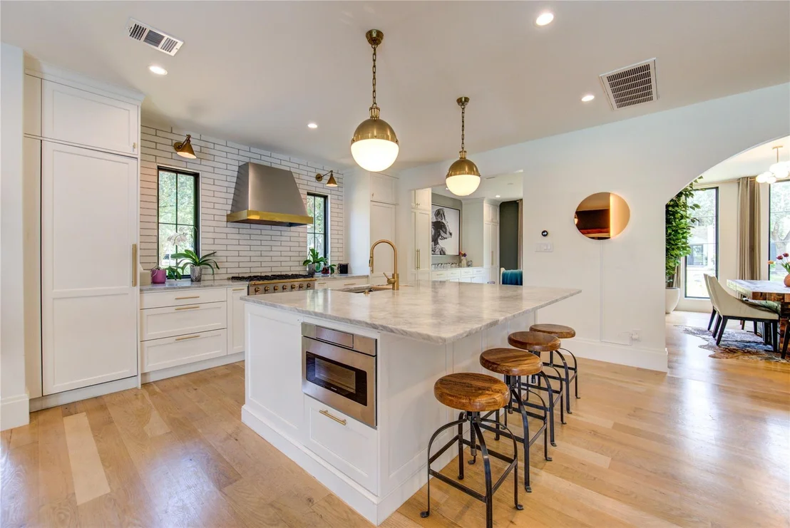 Photo of 1002 Daria Drive