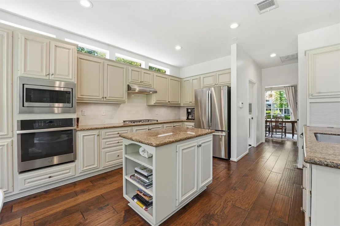 Photo of 37 Treescape Circle
