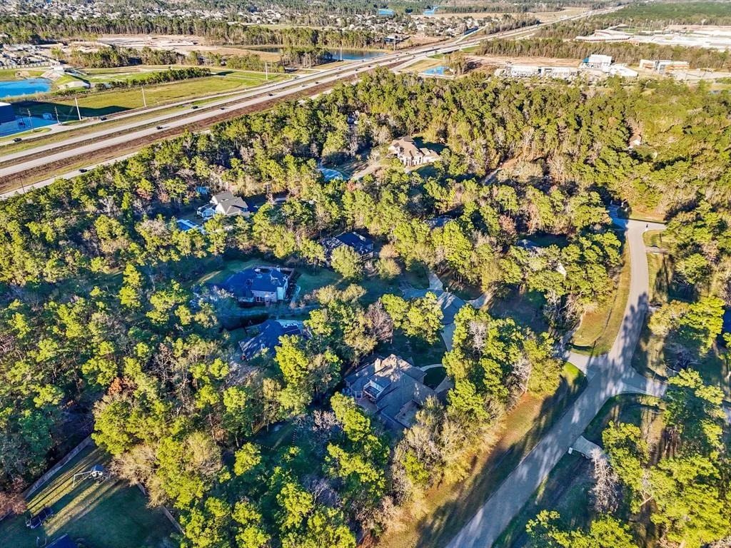 Photo of 28603 Waterbend Court