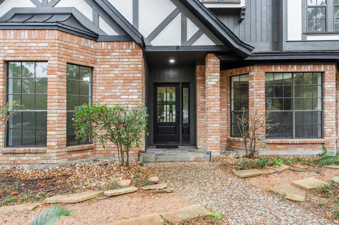 Photo of 6 Thornhedge Court