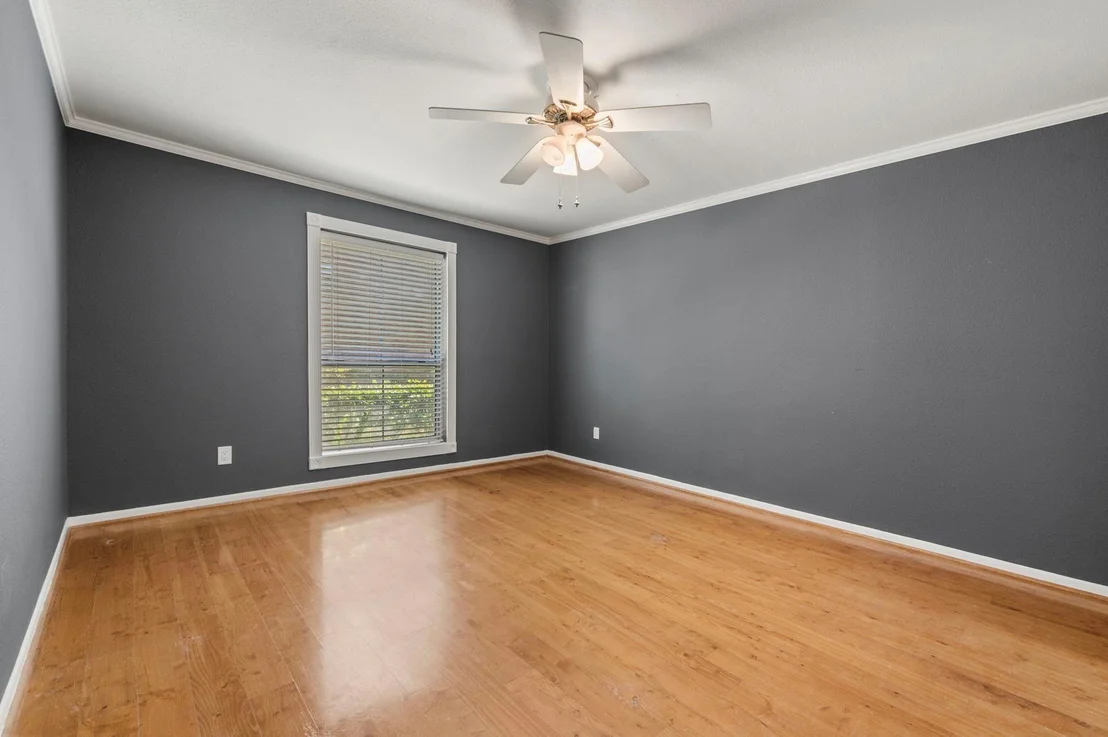 Photo of Unit 18 at 7575 Katy Freeway