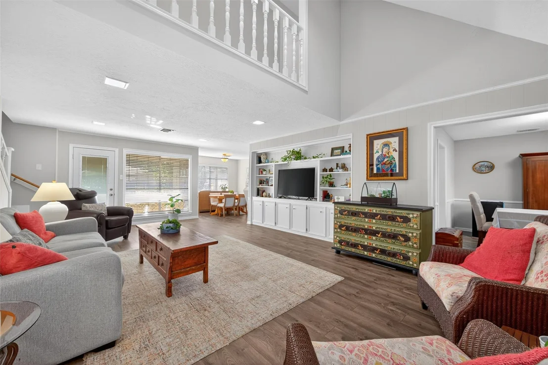 Photo of 105 Glenmora Court