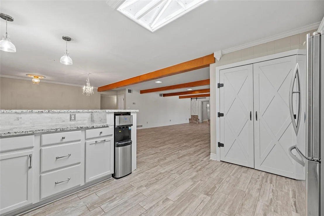 Photo of 23115 Cardinal Drive