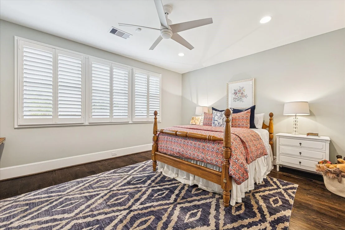 Photo of 6234 Lynbrook Drive