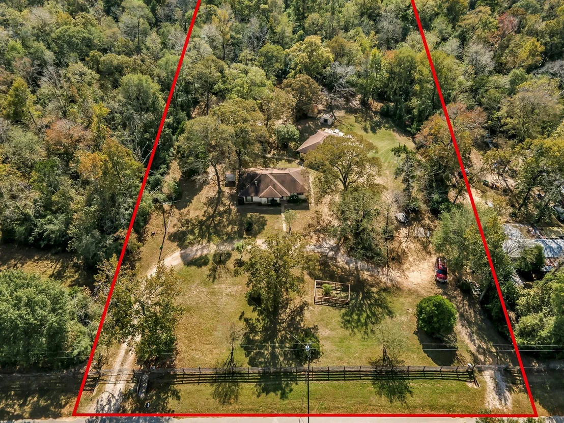 Photo of 16310 Weaver Lane