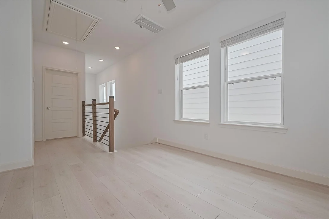 Photo of 8928 Covenant Place