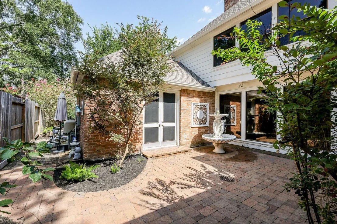 Photo of 22106 Fielder Drive