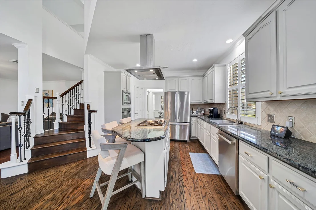 Photo of 15122 Windsdowne Lane