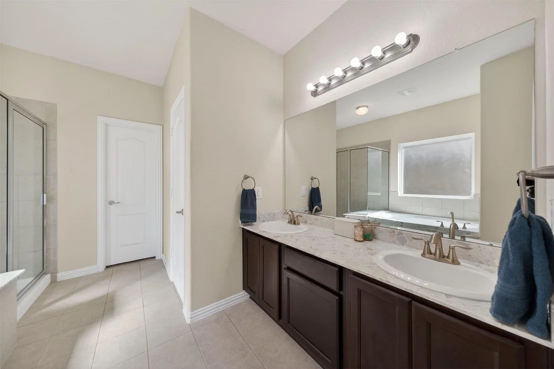 Photo of 306 Cabernet Drive