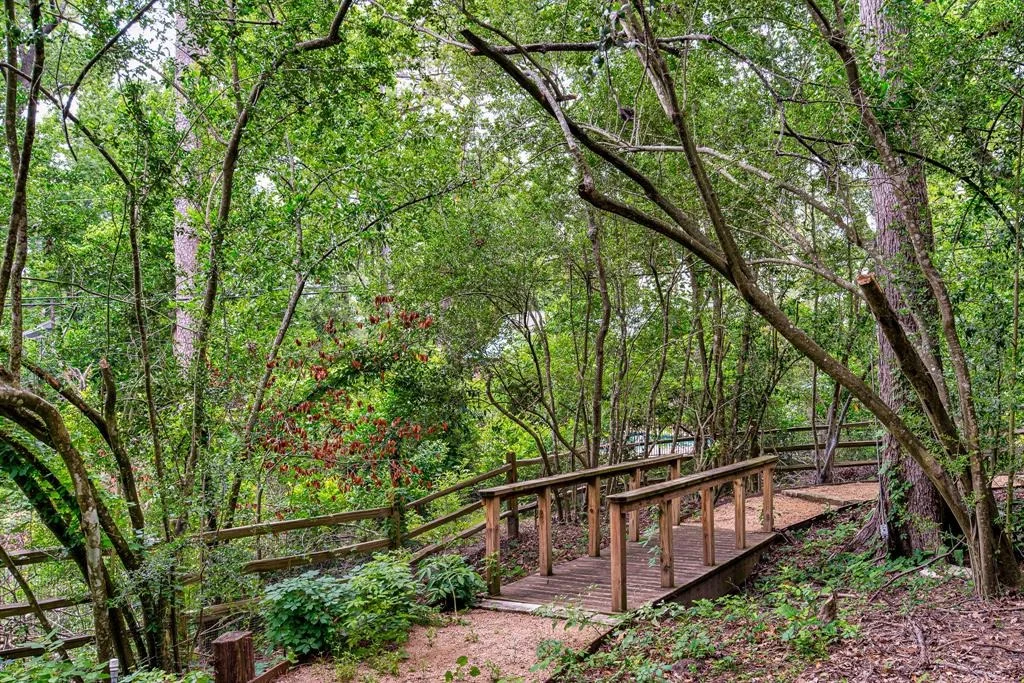 Photo of 246 Chimney Rock Road