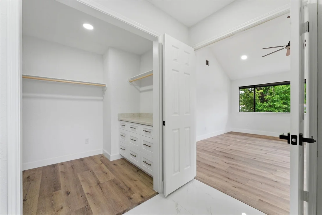 Photo of 4710 Whispering Falls Drive