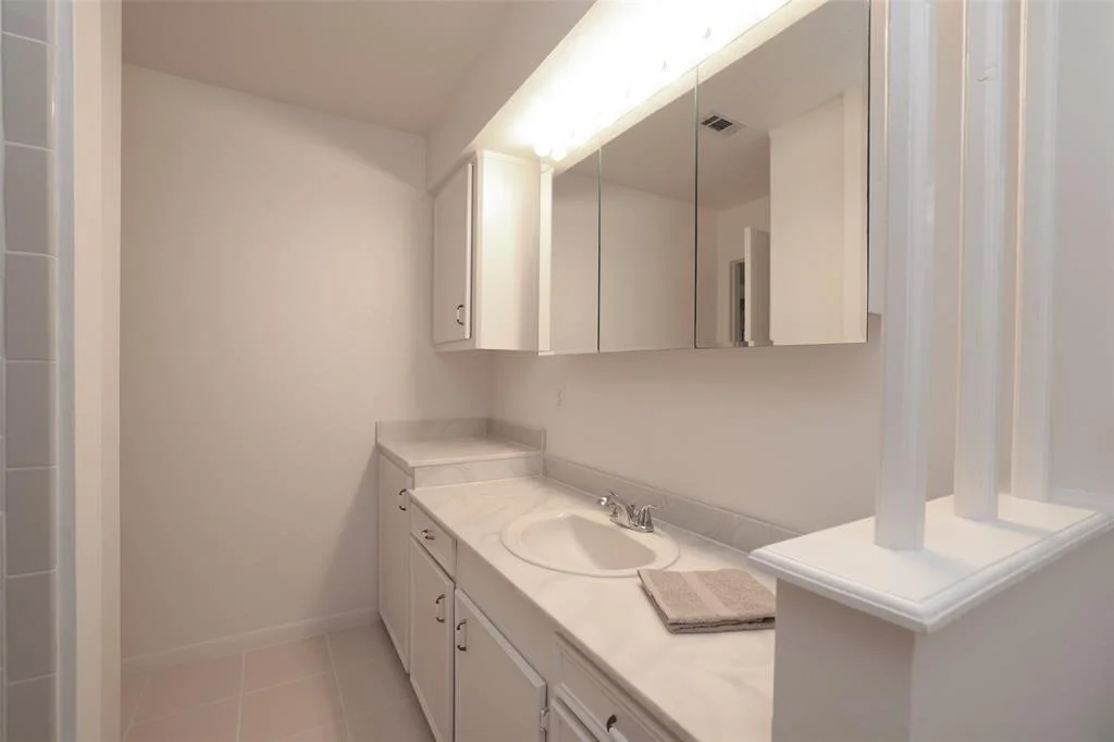 Photo of 9239 Walnut Road