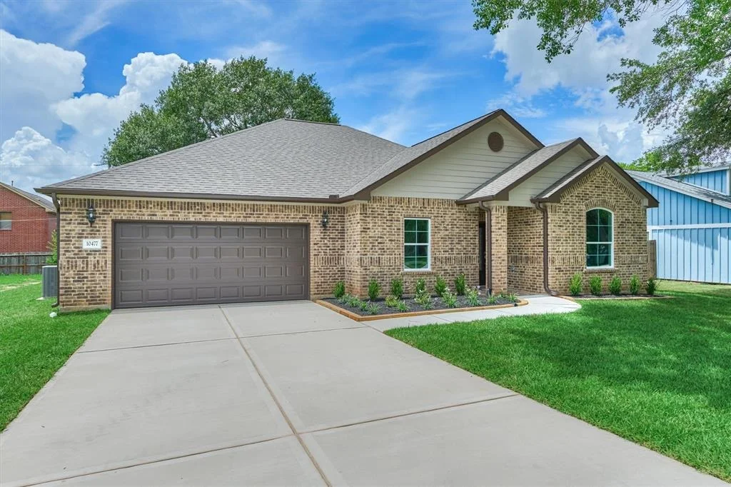 Photo of 10477 Valley Drive N