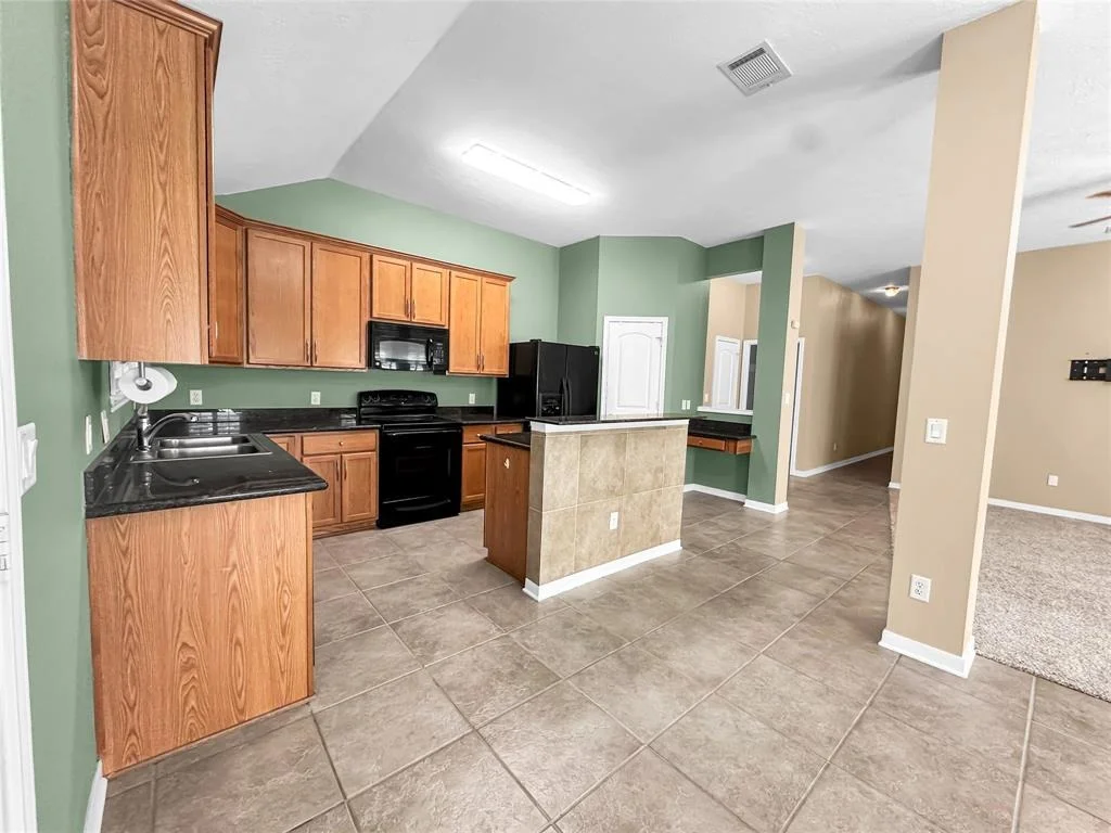 Photo of 191 Golfview Drive N