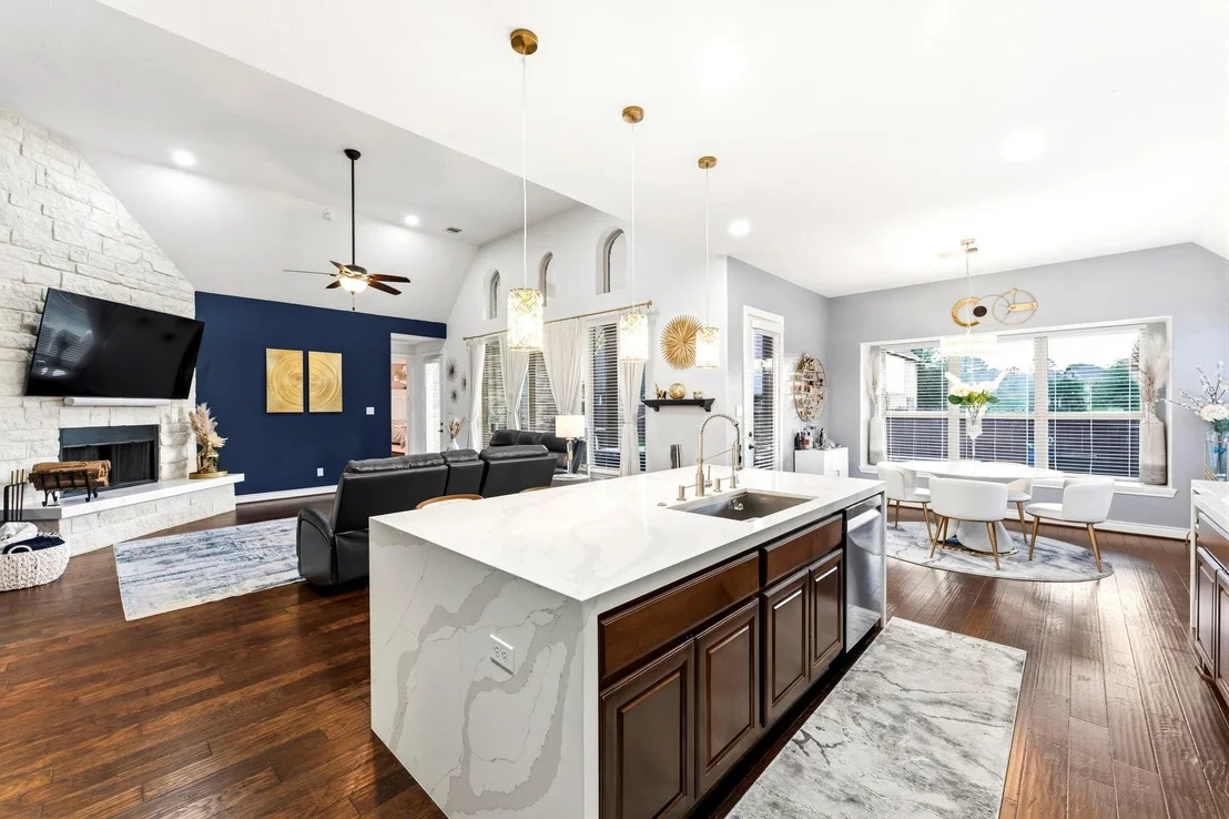 Photo of 902 Holly Chapple Drive