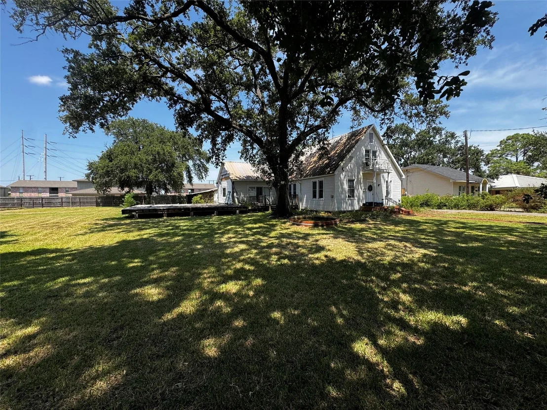Photo of 1114 Luling Avenue