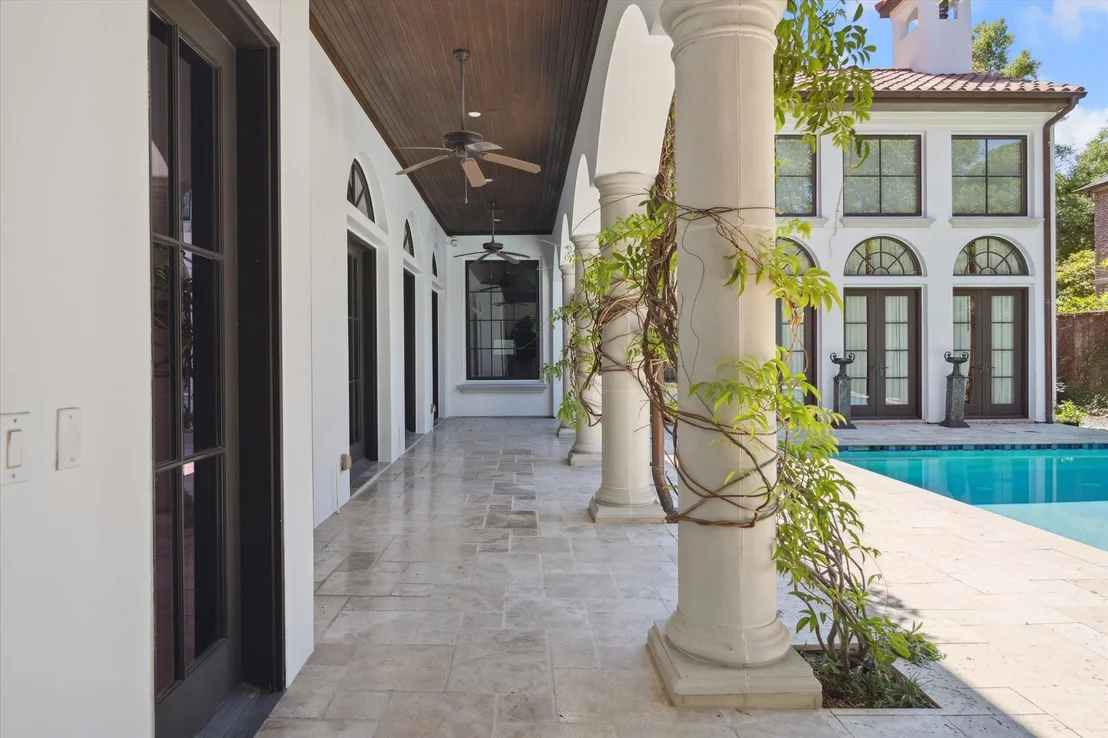 Photo of 5556 Lynbrook Drive