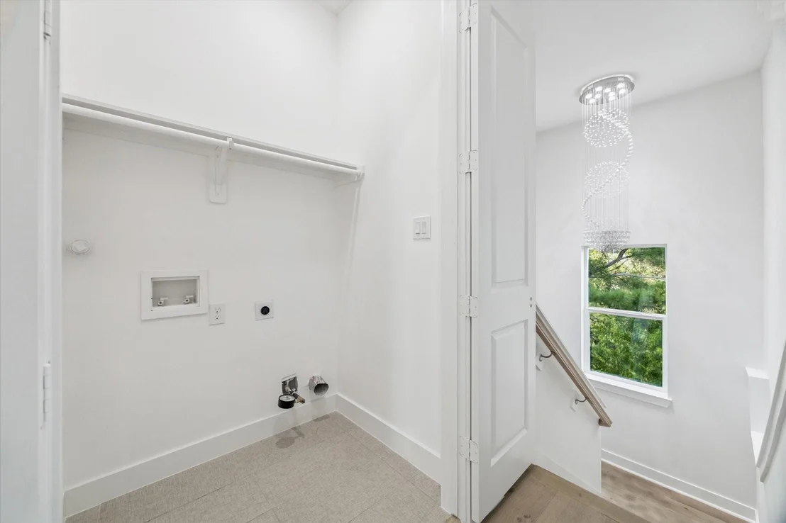 Photo of 2122 Oatfield Drive