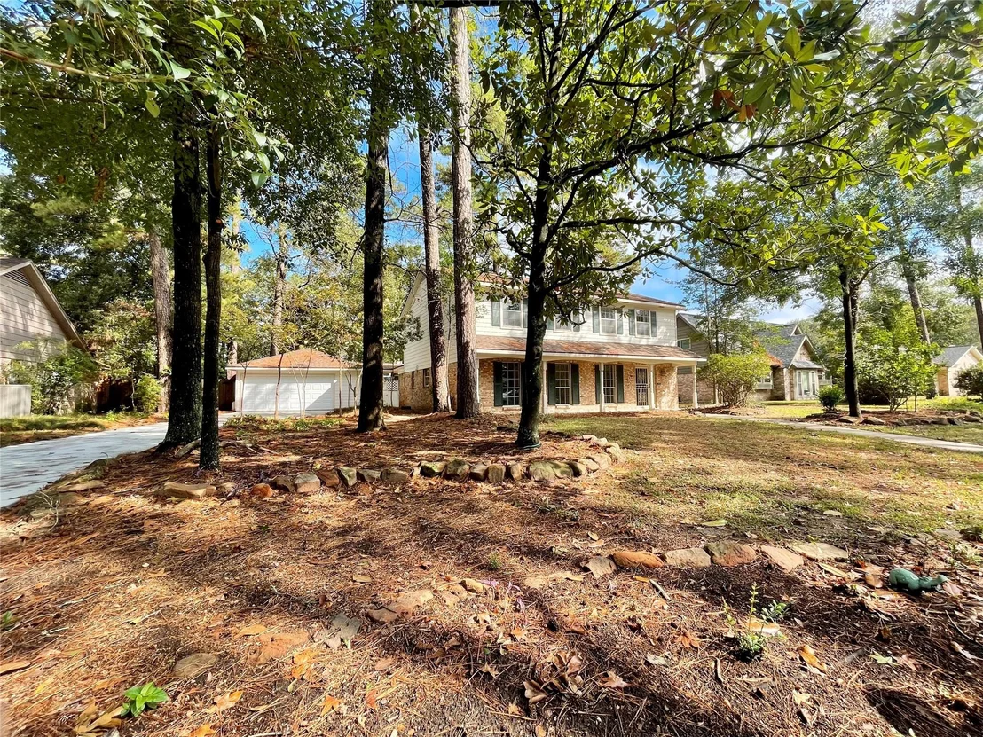 Photo of 2023 Forest Manor Drive