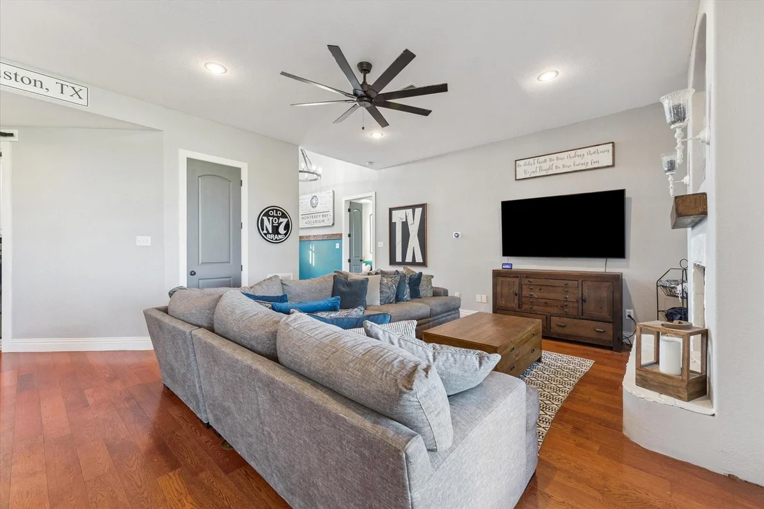 Photo of 4710 Shadow Grass Drive