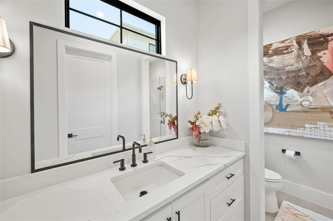 Photo of 2007 Gardenia Drive